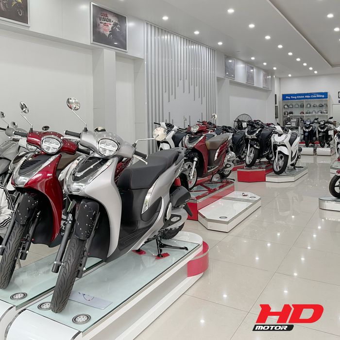 Không gian trưng bày xe hiện đại tại Honda Hưng Đào