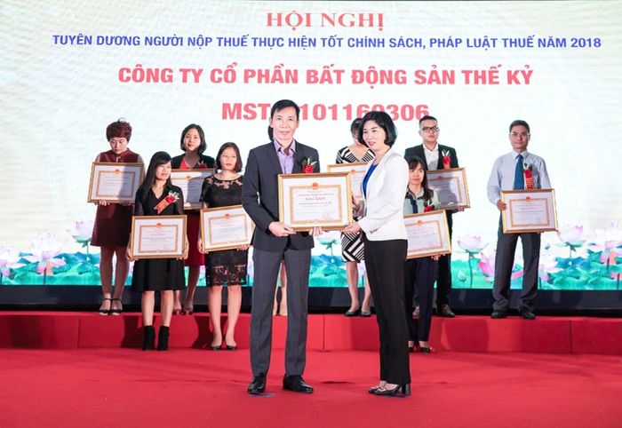 Hình ảnh ấn tượng về hệ thống Siêu thị dự án Cen Land - Trung tâm phân phối bất động sản lớn nhất Việt Nam