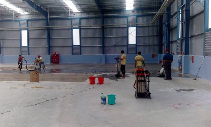 Hình ảnh đội ngũ nhân viên Bảo Khang làm việc chuyên nghiệp