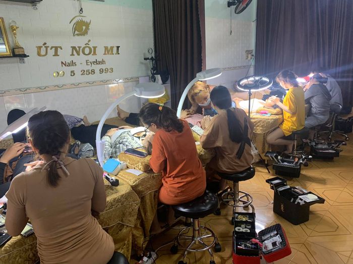 Thành quả nối mi ấn tượng tại Út Nối Mi