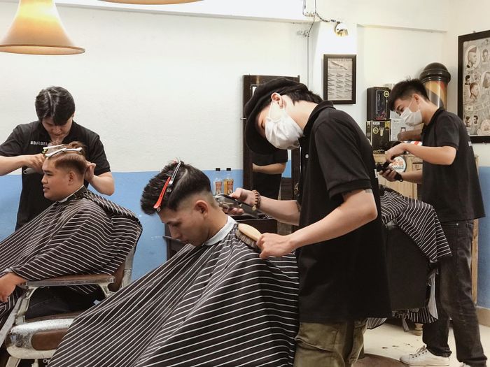 Không gian sang trọng tại Bbarber Shop
