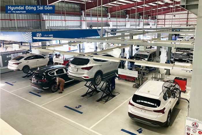 Hình ảnh không gian trưng bày Hyundai Đông Sài Gòn