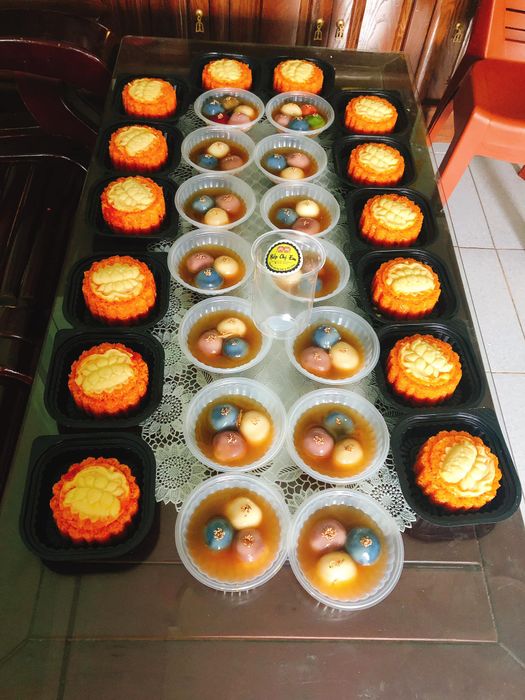 Hình ảnh mâm cúng đầy màu sắc từ Hoa Đỗ (Bếp Chị Em)