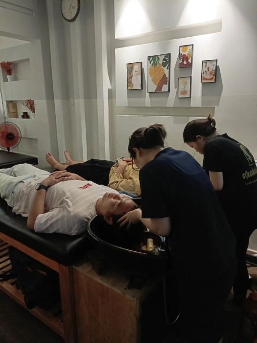 Gội Đầu Bằng Lá ảnh 1