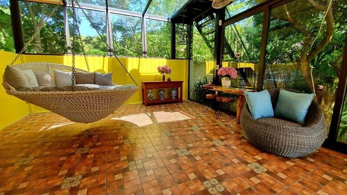 Trà Hoa Viên - Không gian nghỉ dưỡng đậm chất thơ giữa hồ nước