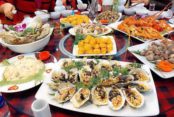 Không gian sang trọng tại Nhà Hàng Hải Viên