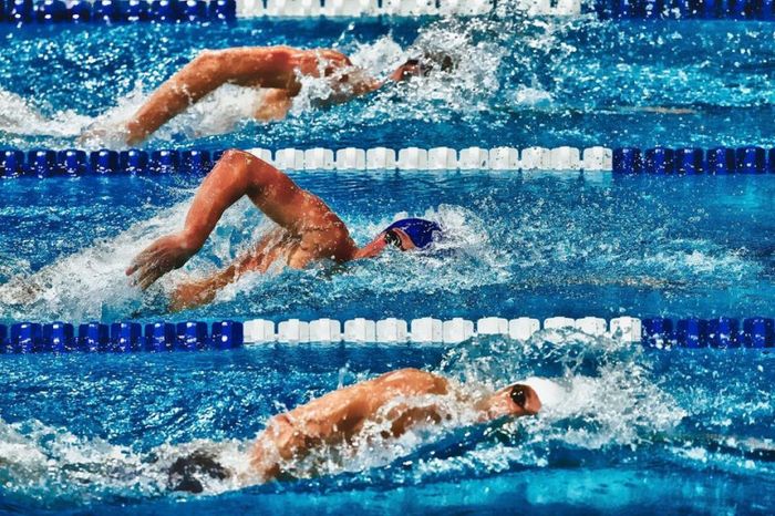 Hình ảnh hệ thống bể bơi hiện đại tại Pool Plus