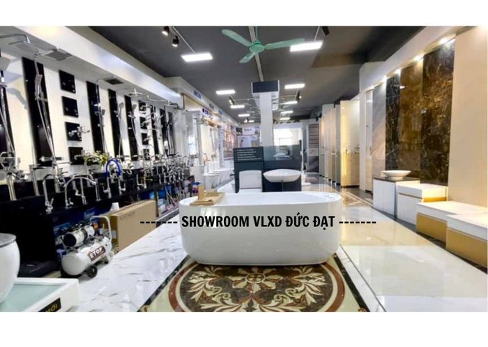 Không gian trưng bày đa dạng tại Showroom Đức Đạt