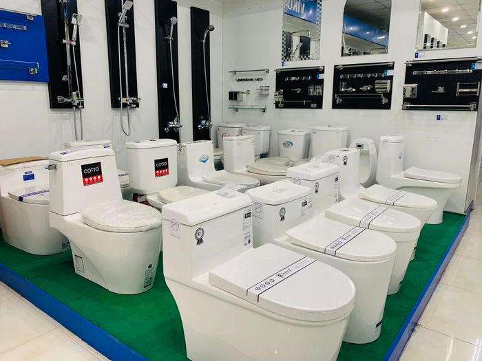 Bộ sưu tập thiết bị vệ sinh cao cấp tại Showroom Thành Đông