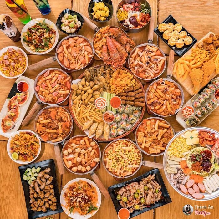 Những mẹt ăn vặt đa dạng và hấp dẫn tại Phúc Drink