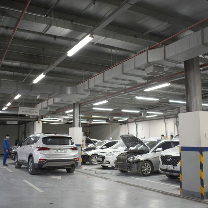 Hình ảnh không gian trưng bày Hyundai Trường Chinh