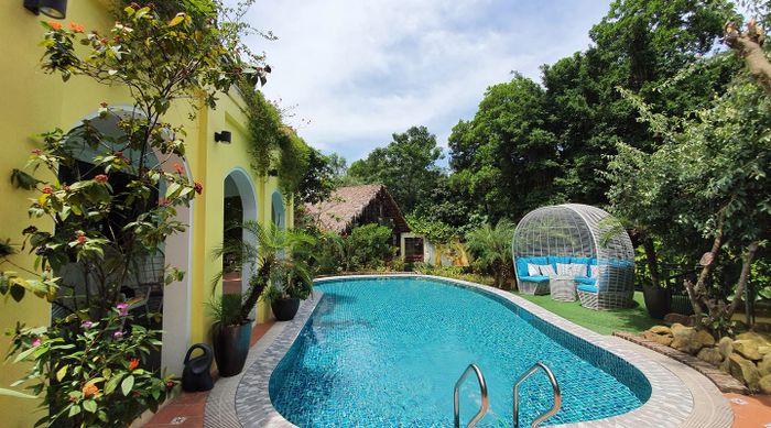 Trà Hoa Viên - Kiến trúc Cuba độc đáo giữa vườn cây xanh mát