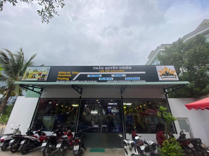 Không gian chuyên nghiệp tại Trần Quyết Chiến Billiards