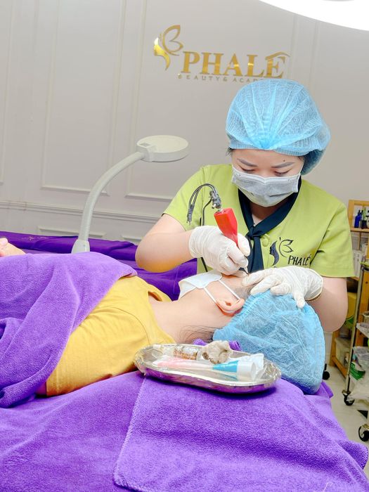 Hình ảnh thành phẩm điêu khắc chân mày tại Pha Lê Beauty & Academy