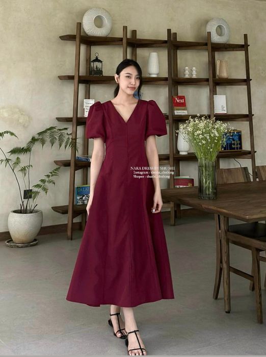 Không gian mua sắm sang trọng tại SHU SHI Clothing