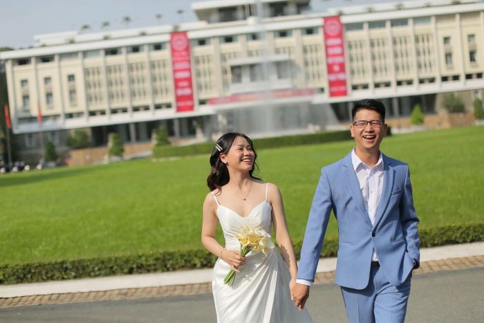 Bộ sưu tập vest cưới ấn tượng tại Hoài Giang Shop