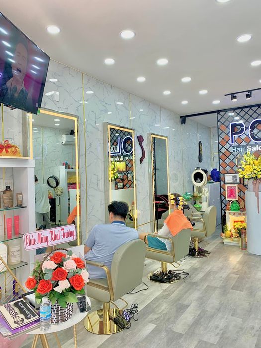 Không gian hiện đại và phong cách làm việc chuyên nghiệp tại Salon Polo