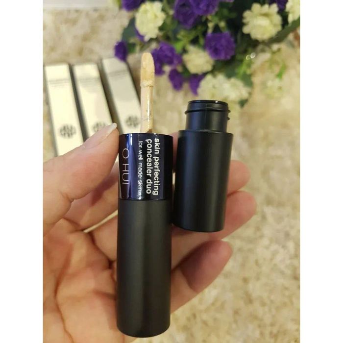 Hình ảnh minh họa hiệu quả Kem che khuyết điểm Ohui Skin Perfecting Concealer Dual