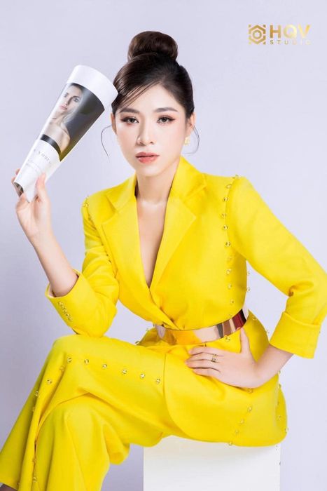 Ảnh mẫu doanh nhân tại Thái Bảo Studio