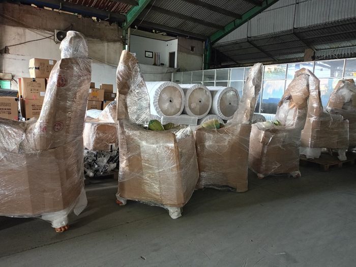 Hình ảnh đội ngũ vận chuyển chuyên nghiệp của Công Ty CP Vận Chuyển Á Châu