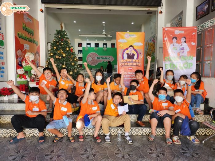 Dynamic Language Center - Hình ảnh 1: Không gian học tập hiện đại với thiết kế mở, tạo cảm hứng sáng tạo