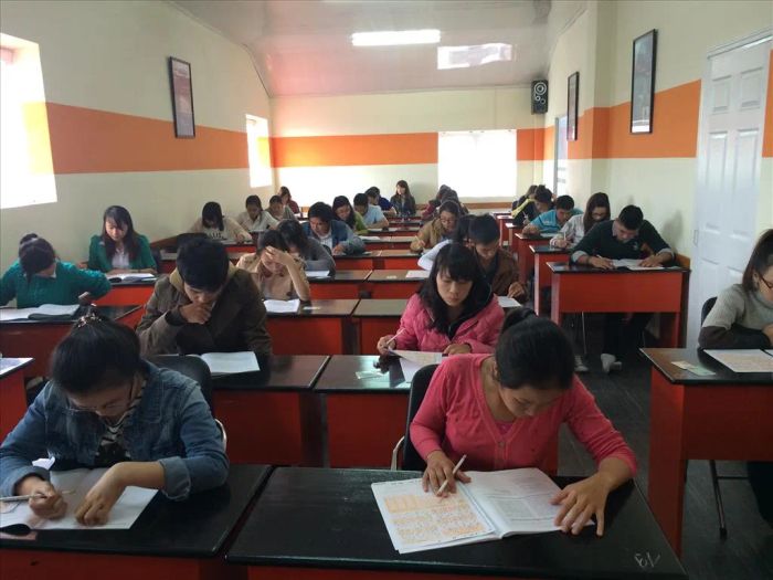 F-HOPE School - Hình ảnh 2: Giờ luyện thi chứng chỉ quốc tế đầy cảm hứng