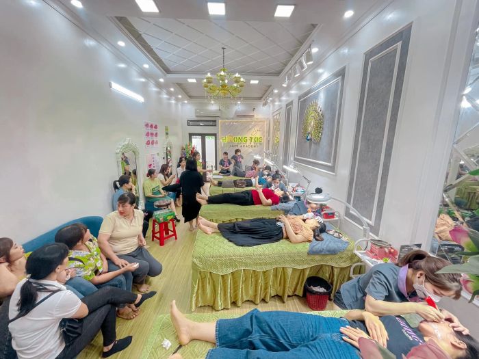 Không gian sang trọng tại Hường Tóc Spa (Ảnh 1)