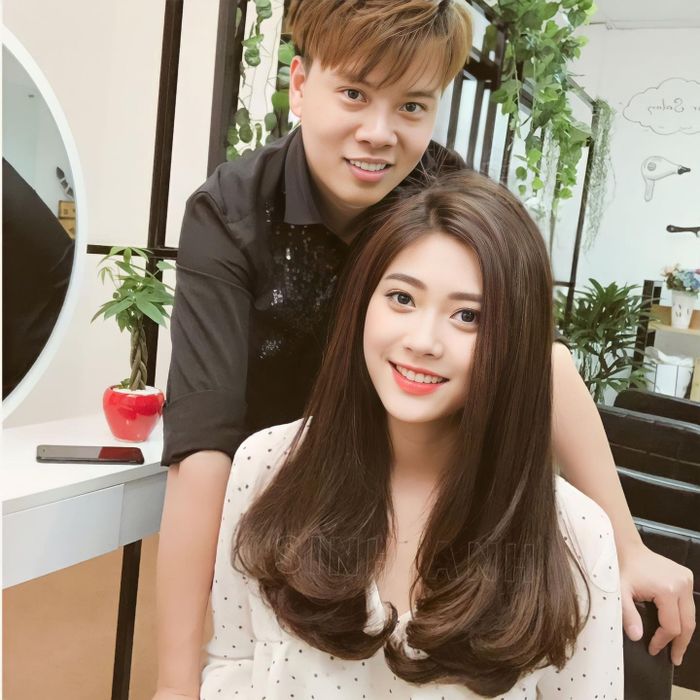 Hình ảnh không gian hiện đại tại Sinh Anh Hair Salon