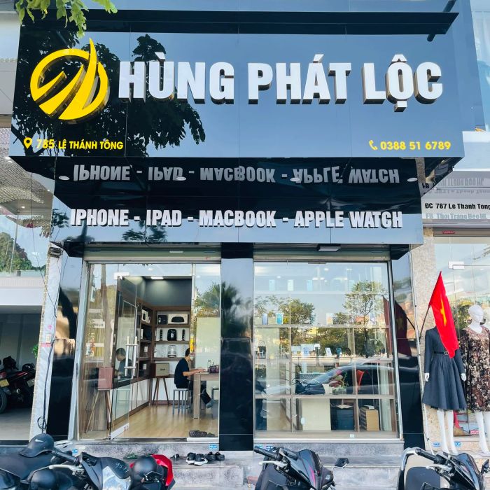 Không gian làm việc hiện đại tại Hùng Phát Lộc Store