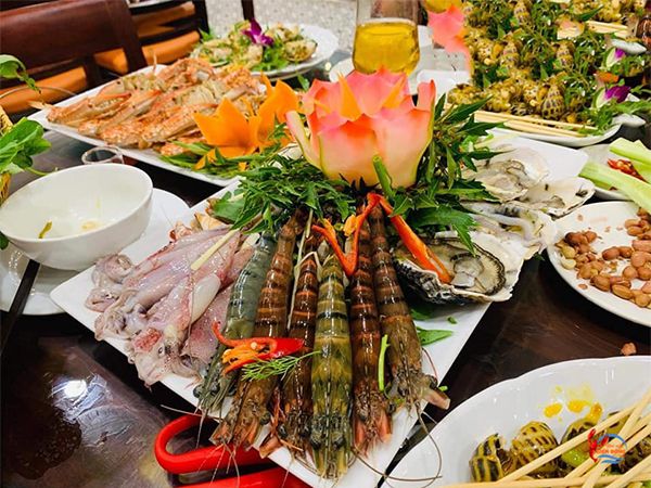 Thực đơn phong phú đầy mê hoặc tại nhà hàng Biển Đông - Ảnh 2