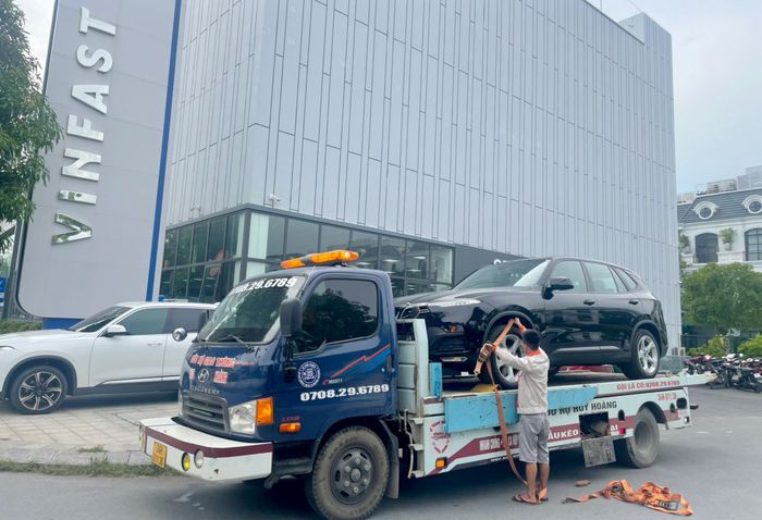 Hình ảnh hoạt động cứu hộ thực tế của Thắng Lợi