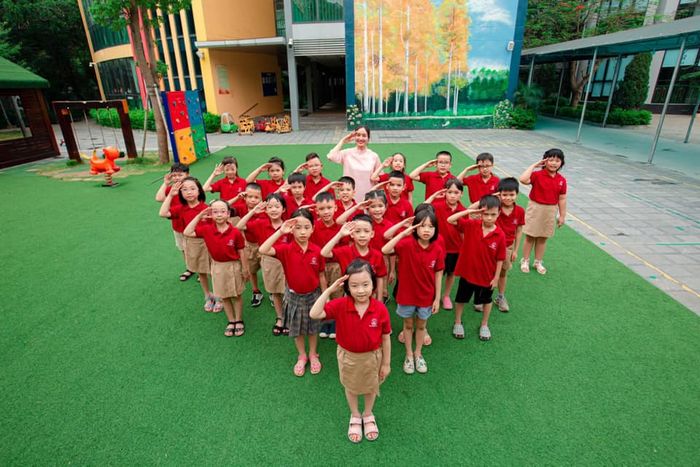 Giờ học tương tác đầy sáng tạo tại Happy Class