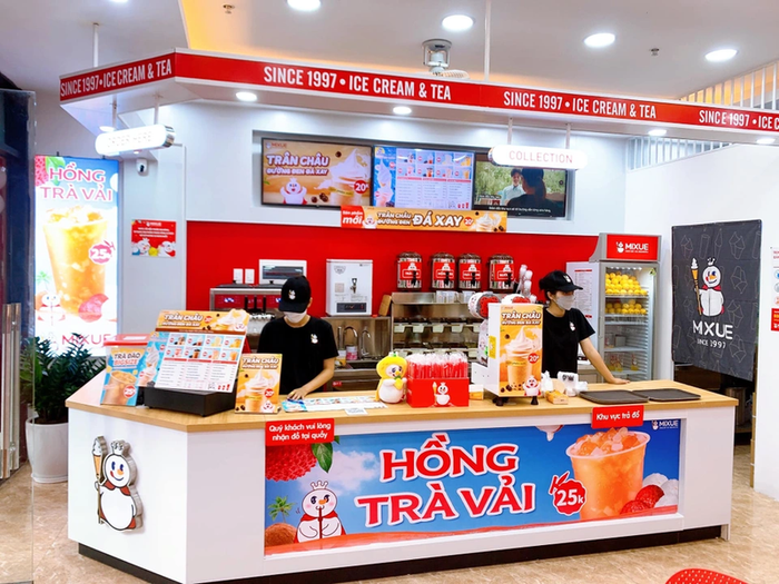 Mixue - Không gian trẻ trung với tông trắng hồng đặc trưng