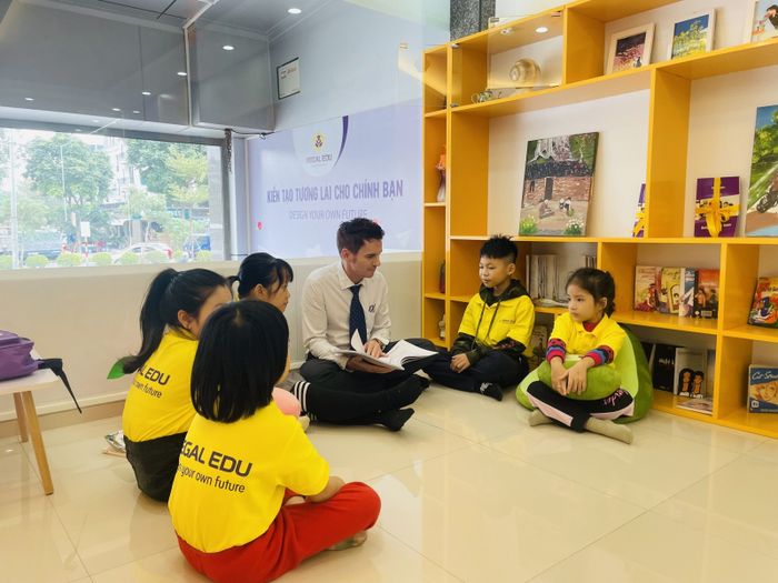 Không gian học tập hiện đại tại Regal Edu