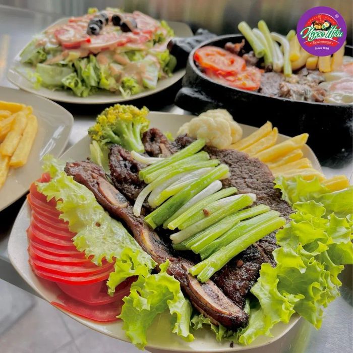 Hình ảnh không gian Bít Tết Ngọc Hiếu