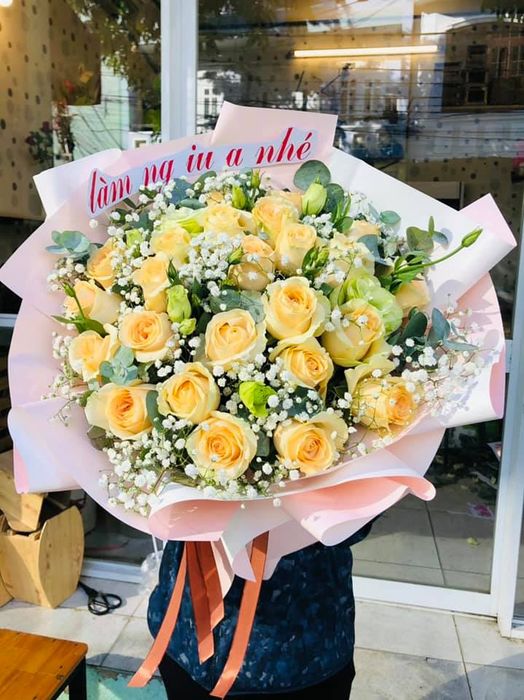 Hình ảnh 1: Những tác phẩm hoa nghệ thuật tại HoNey Flower R&M