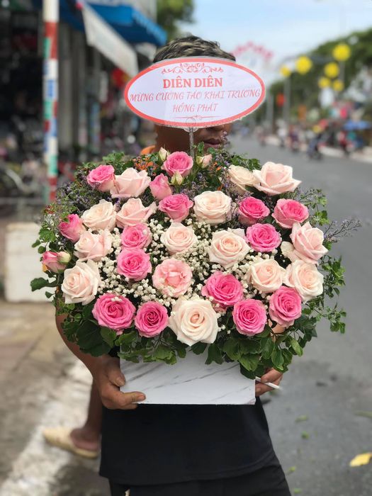 Hình ảnh 1: Những tác phẩm hoa nghệ thuật tại Shop Hoa Tươi Tuyền Nguyễn