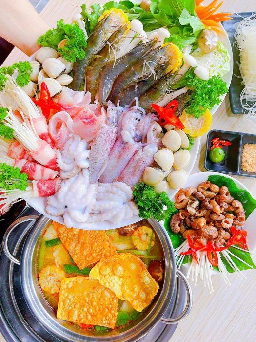 Món ăn tại nhà hàng - Ảnh 2