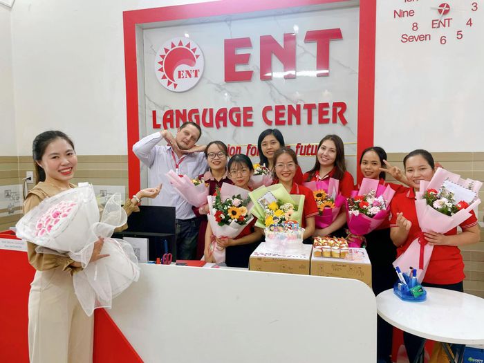 Hình ảnh hoạt động giảng dạy tại Trung tâm Ngoại ngữ ENT