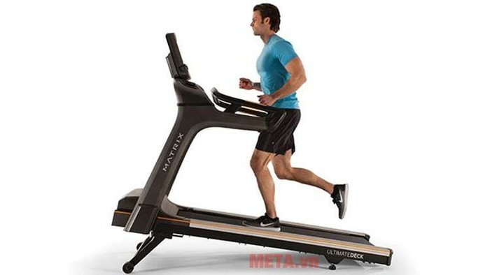 Thảm chạy điều chỉnh độ dốc từ 0 - 15 độ