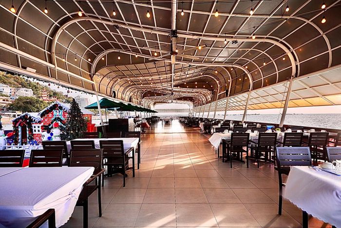 Những món hải sản tươi sống tại Nhà Hàng Gành Hào