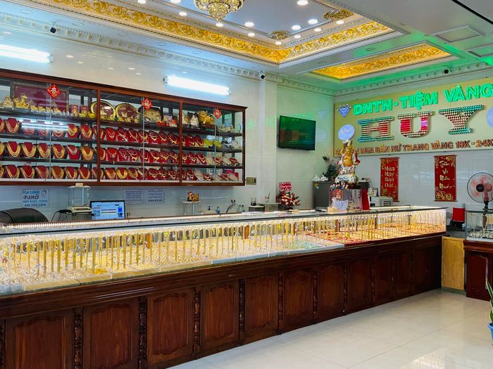 Hình ảnh tiệm vàng Huy