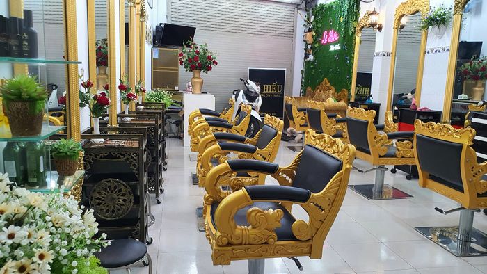 Những tác phẩm tạo kiểu ấn tượng tại Lê Hiếu Hair Salon