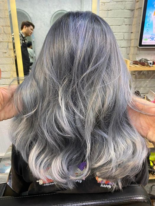 Không gian sang trọng và những tác phẩm nhuộm màu ấn tượng tại Hair Salon Hoàng Phước