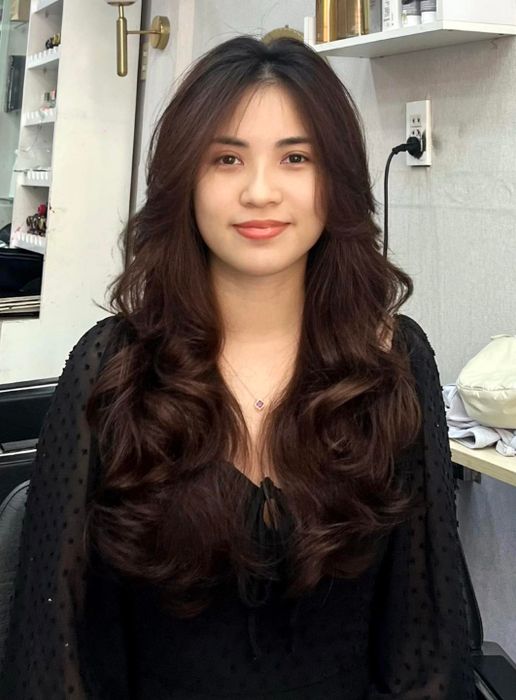 Không gian hiện đại và phong cách phục vụ chuyên nghiệp tại Salon Tóc Sài Gòn