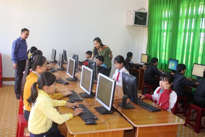 Phòng học hiện đại tại Trường THCS Vụ Bổn