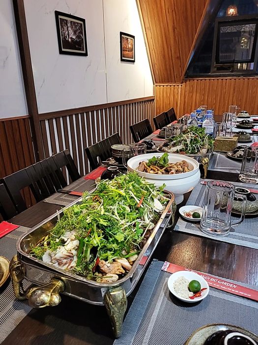 Món ăn tại nhà hàng - Ảnh 1