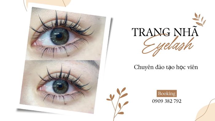 Hình ảnh thực hành nối mi tại Trang Nhã Eyelash