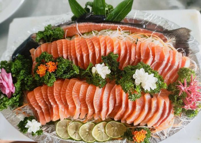 Món ăn tại nhà hàng - Ảnh 2