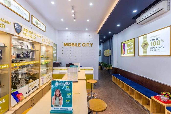 Không gian trưng bày hiện đại tại MobileCity